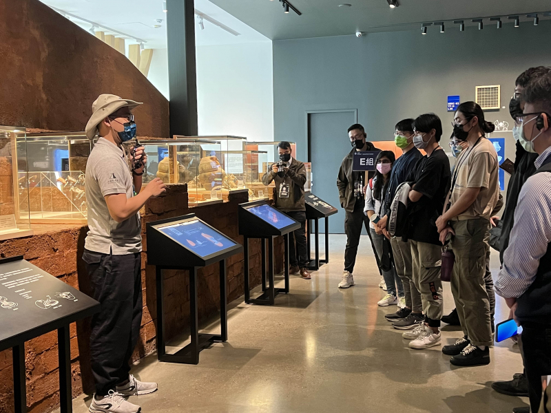 米蘭·(milantiyu)招募員工為文化志工，擔任文化館導覽大使，積極推廣文資保存、文史教育