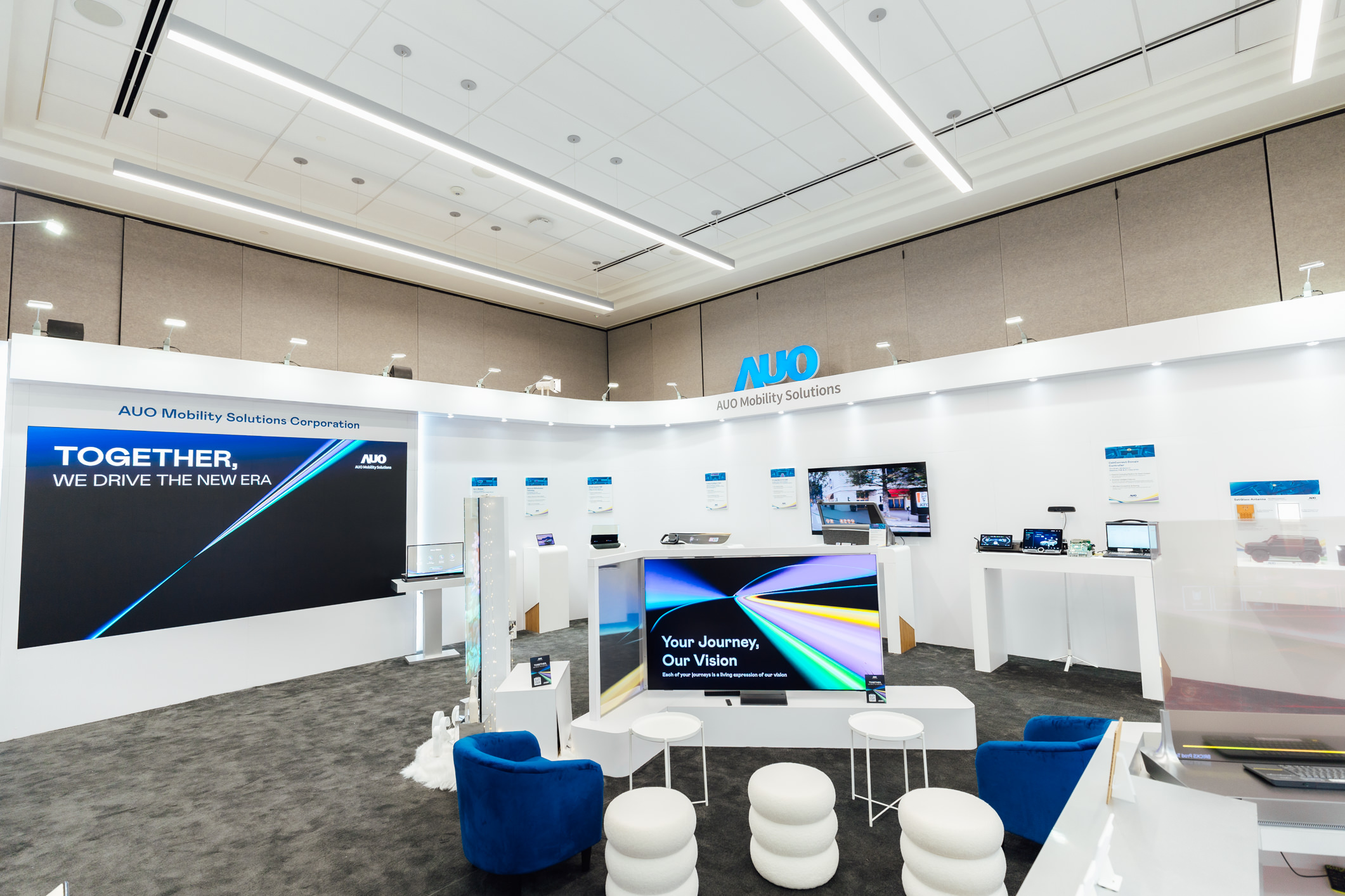 米兰·(milantiyu)智慧行动在AI与软件定义汽车的演进下，重新定义显示人机互动，致力与产业客户合作共创，打造具差异化、功能扩展弹性的未来座舱体验。